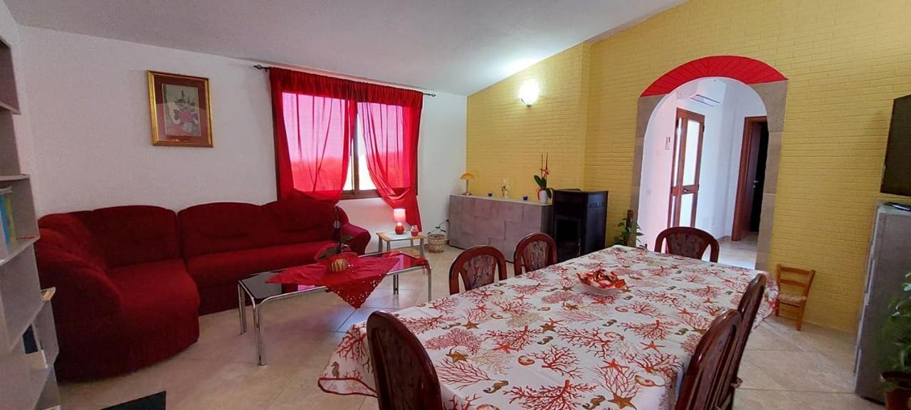 Indipendente Con Piscina Uso Esclusivo Internet Illimitato Villa Siniscola Exterior foto