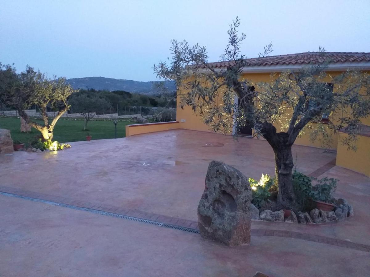 Indipendente Con Piscina Uso Esclusivo Internet Illimitato Villa Siniscola Exterior foto
