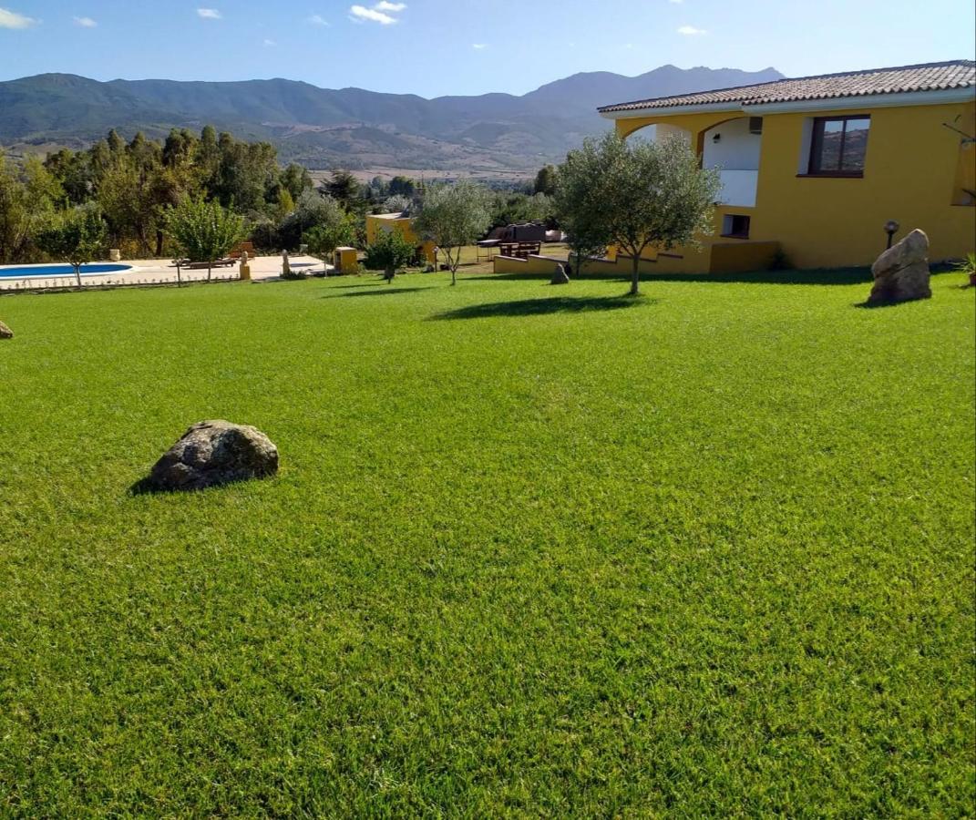Indipendente Con Piscina Uso Esclusivo Internet Illimitato Villa Siniscola Exterior foto