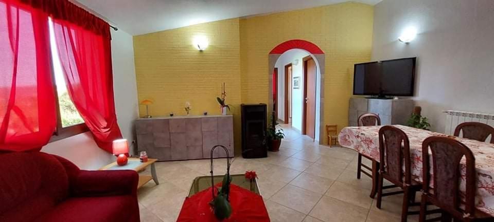 Indipendente Con Piscina Uso Esclusivo Internet Illimitato Villa Siniscola Exterior foto